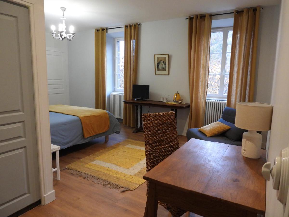 Le Figarelou Bed & Breakfast Thiezac Ngoại thất bức ảnh
